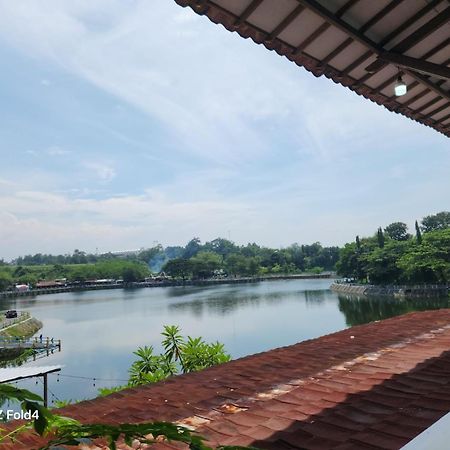 Omah Kenangan At Seven Trumpets Resort Maguwo Buitenkant foto