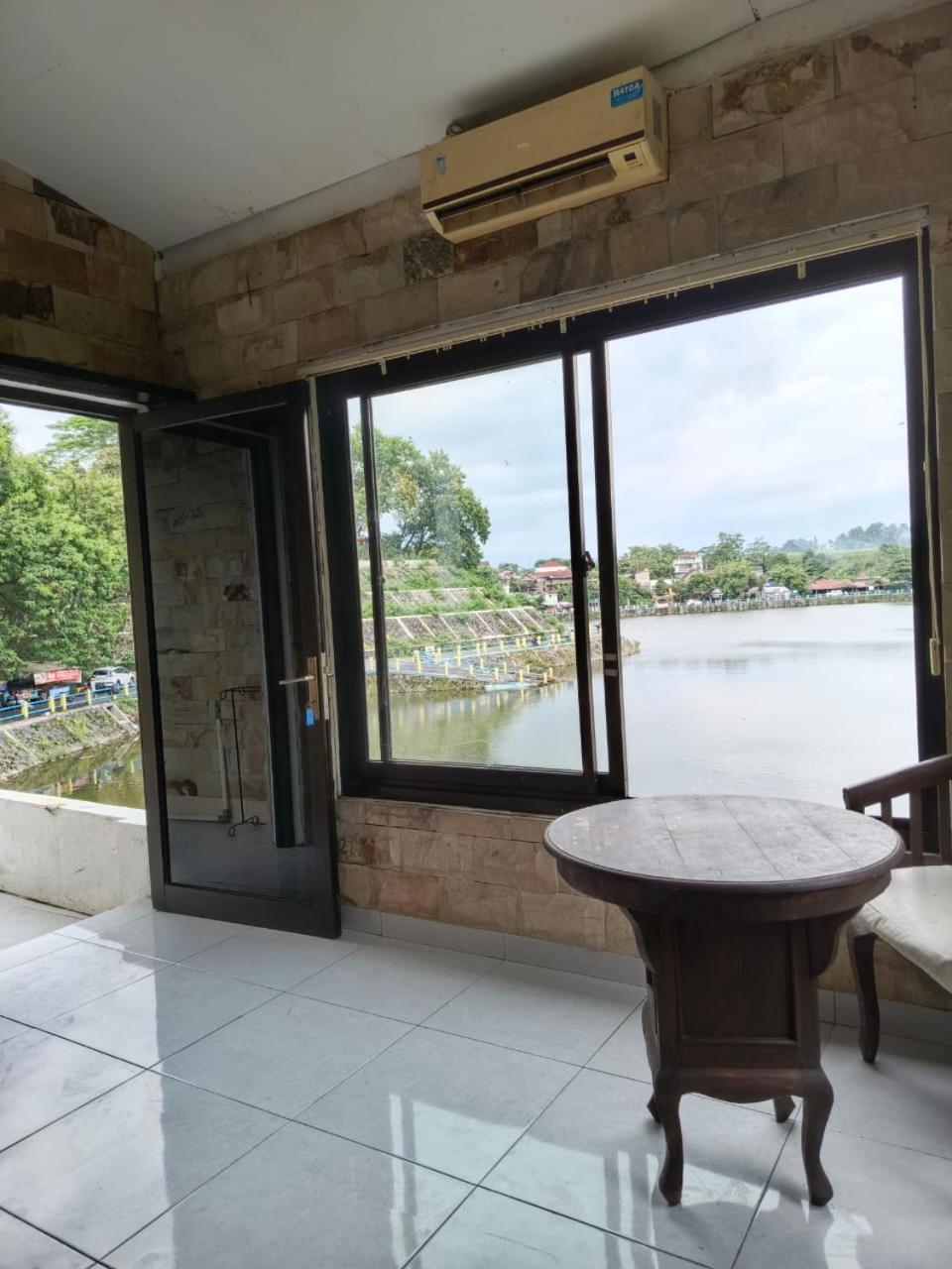 Omah Kenangan At Seven Trumpets Resort Maguwo Buitenkant foto