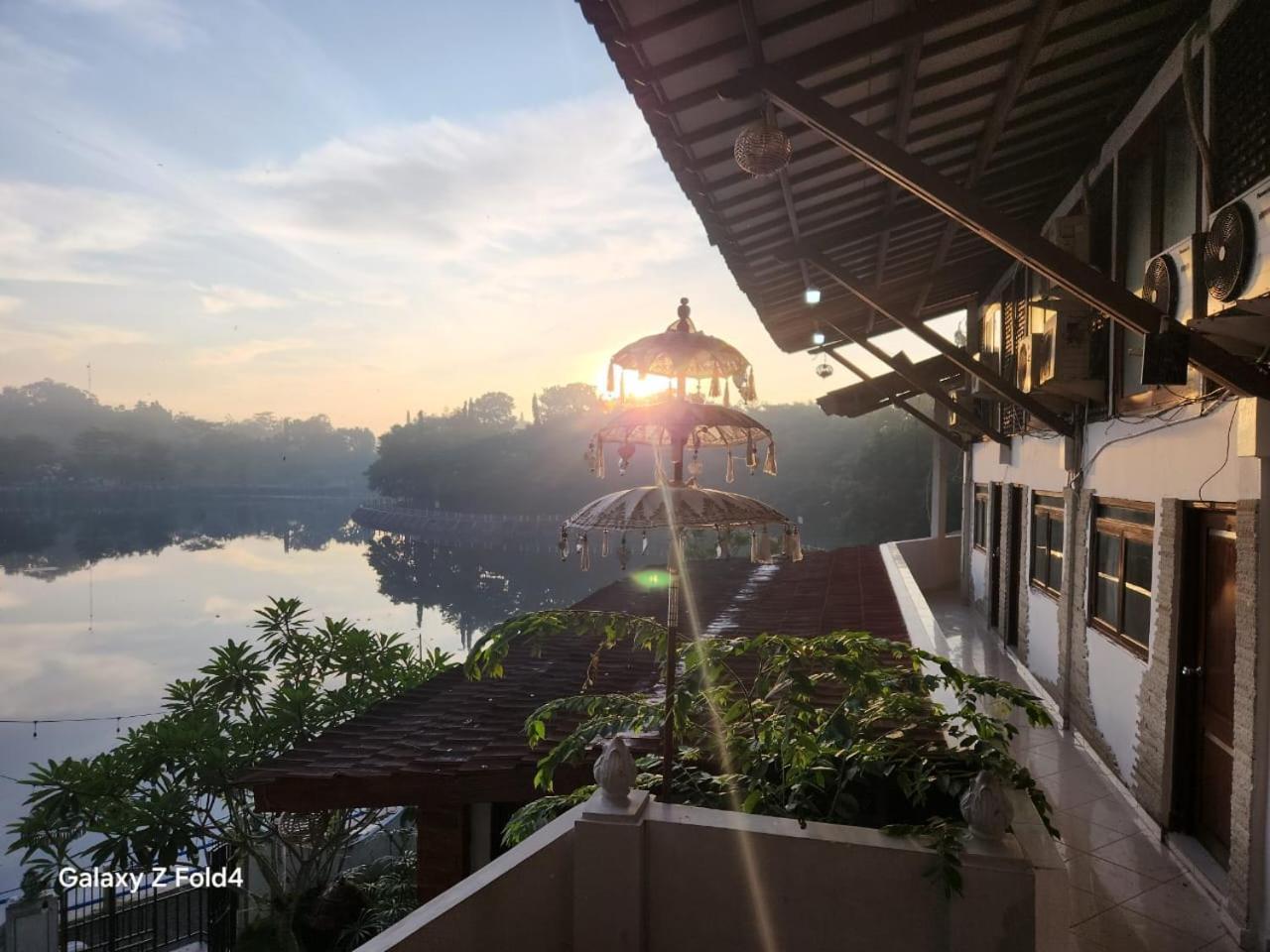 Omah Kenangan At Seven Trumpets Resort Maguwo Buitenkant foto